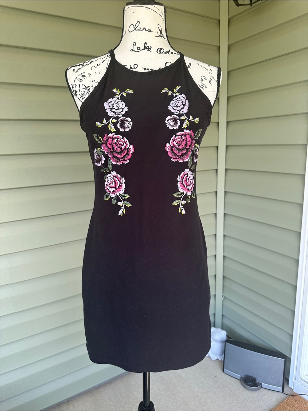 Black Floral Embroidered roses Mini Dress size S very soft
